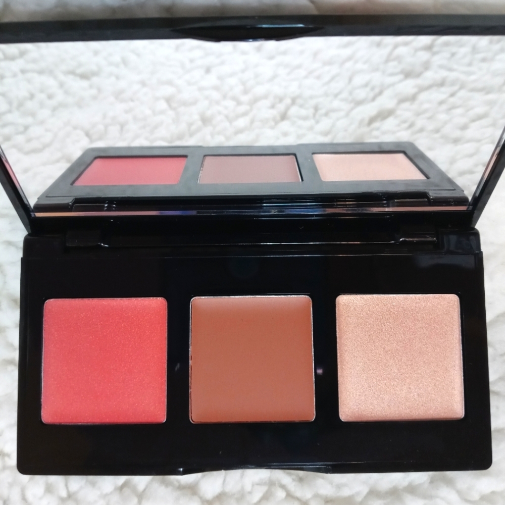 NIB Laura Geller Eye Lip Cheek Palette